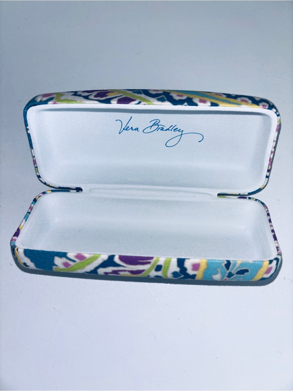 Vera Bradley Capri Blue Glasses Case in GUC - Picture 5 of 5